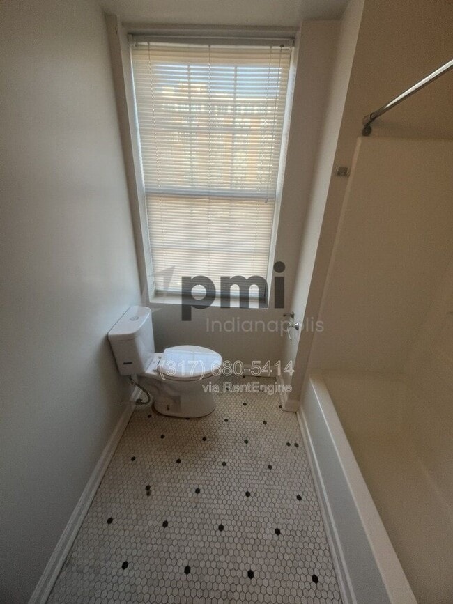 Photo - 1 W 28th St Unit 505