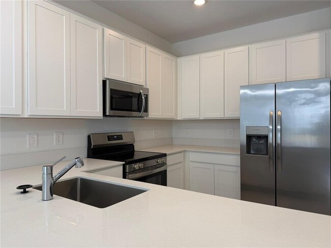 Photo - 2950 Savoir Ave