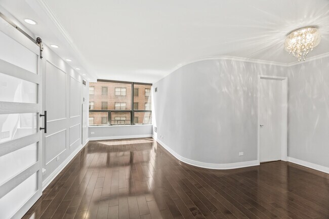 Photo - 110 E Delaware Pl Unit 802