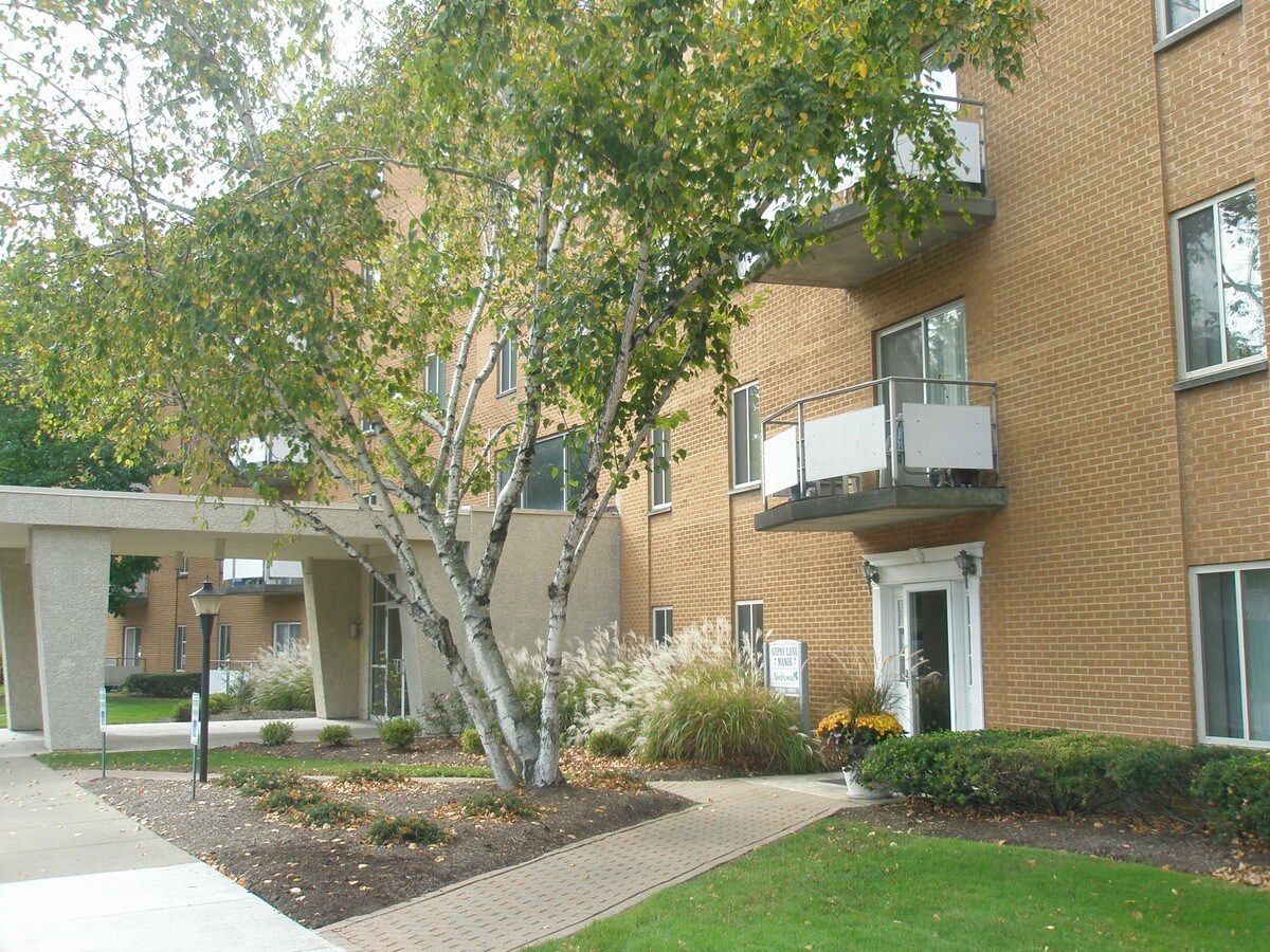 Gypsy Lane Manor Northwood Apartments For Rent In Youngstown Oh Forrent Com