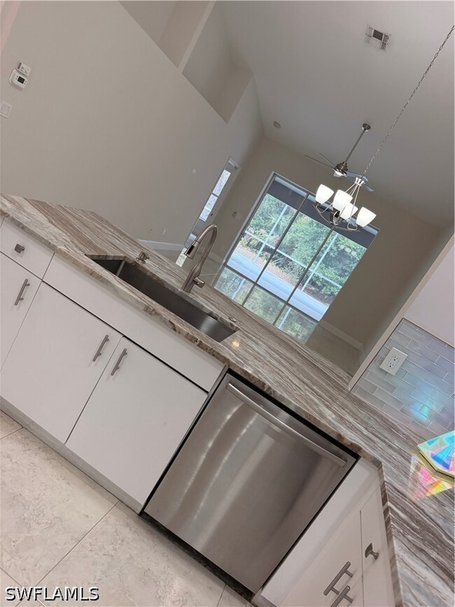 Photo - 5332 Whitten Dr