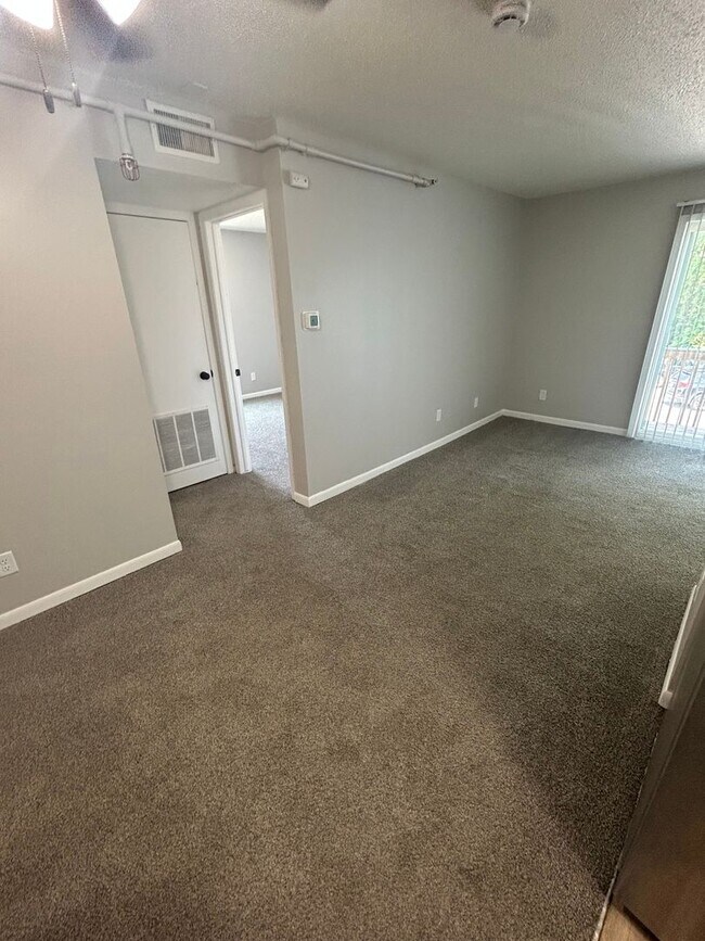 1409 Sunset Dr Unit 201