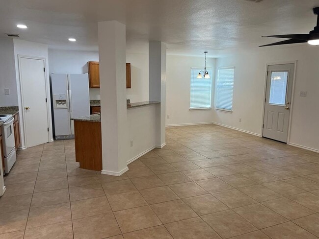 Photo - 18121 Skysail Dr