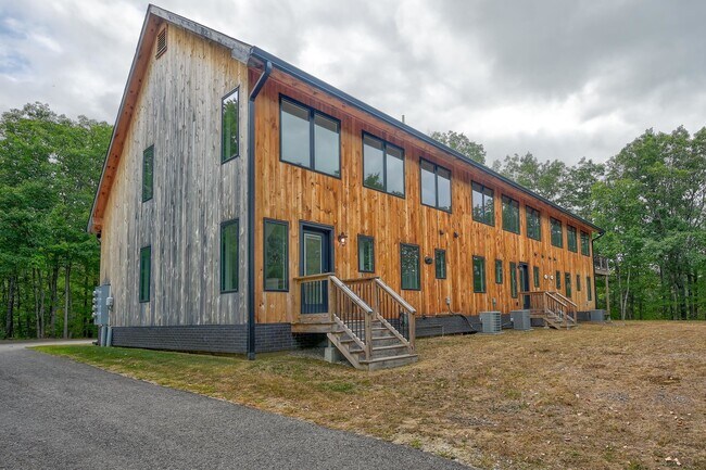 Photo - 22 Pudding Pond Dr Unidad 1