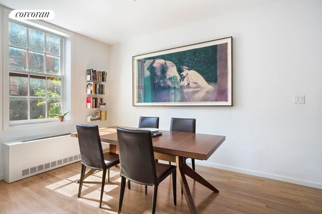 Photo - 77 Horatio St