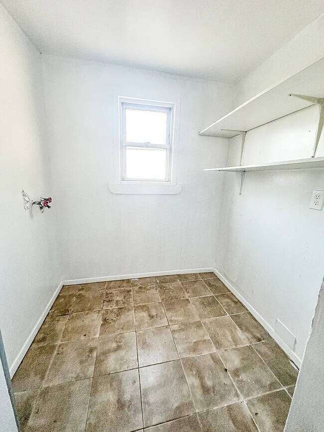 Photo - 134-52 175th St