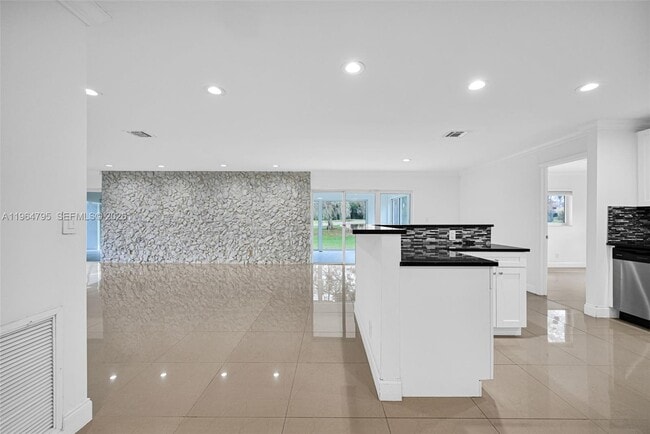 Photo - 820 E Cypress Ln Unit V-38