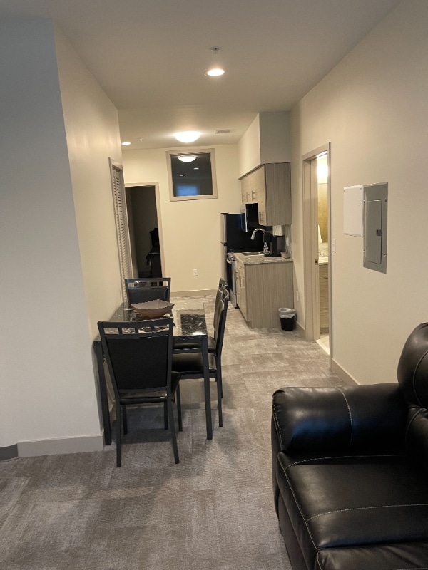 Photo - 1417 W 9th St Unit 303