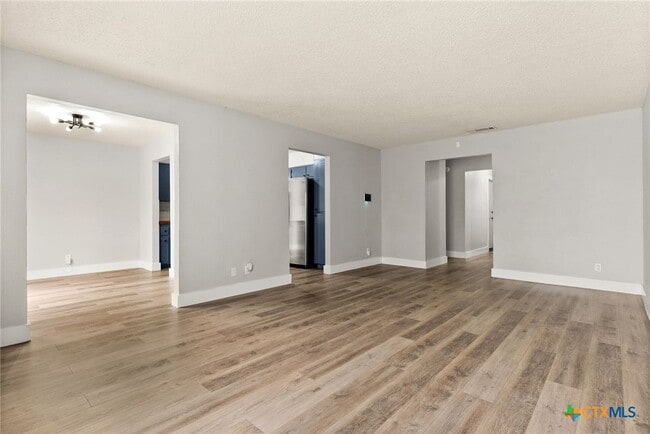 Photo - 2606 Lake Rd