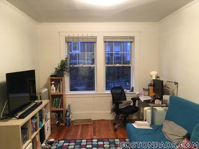 Building Photo - 157 Summer St