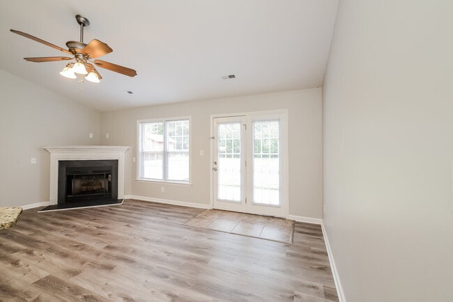 Photo - 2459 Joshua Ln