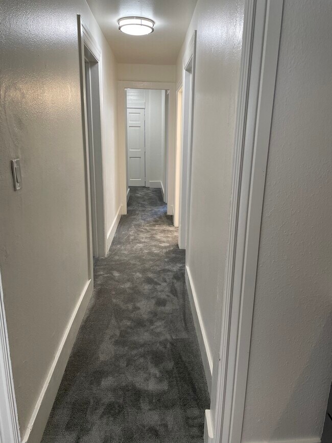 Photo - 637 Linden St Unit .