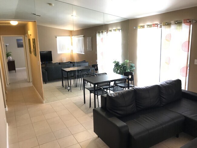 Photo - 5540 Great Divide St