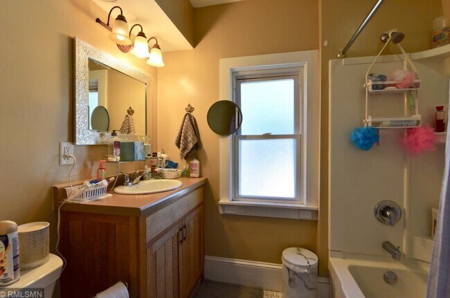 Photo - 3236 18th Ave S