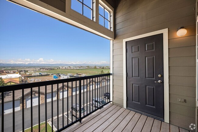 Building Photo - Top Floor 2BR/2B Condo w/Breathtaking View...