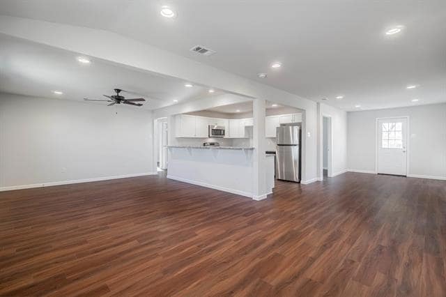 Photo - 710 W Elm St