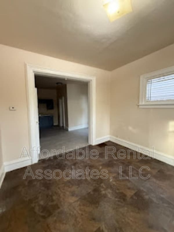 Photo - 1240 W Washington St Unit Lower Front