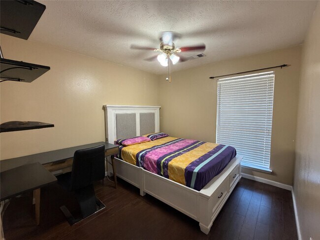 Photo - 7231 Brockington Dr