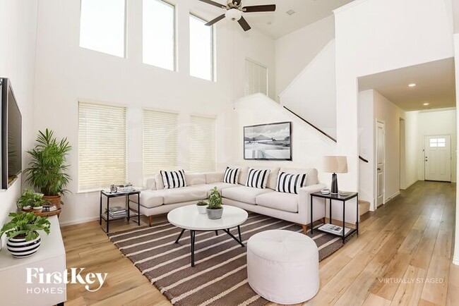 Photo - 2512 Northcote Dr