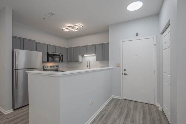 801 N McLean Blvd