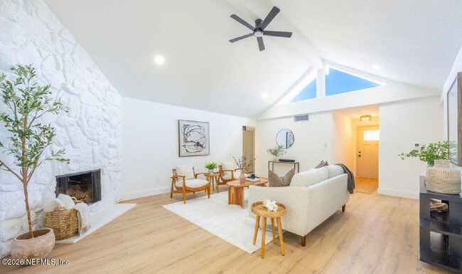 Photo - 8618 Boxberry Ln