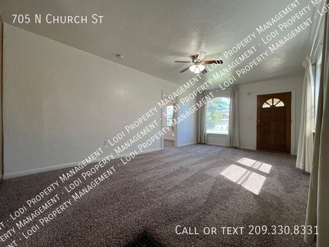 Photo - 705 N Church St