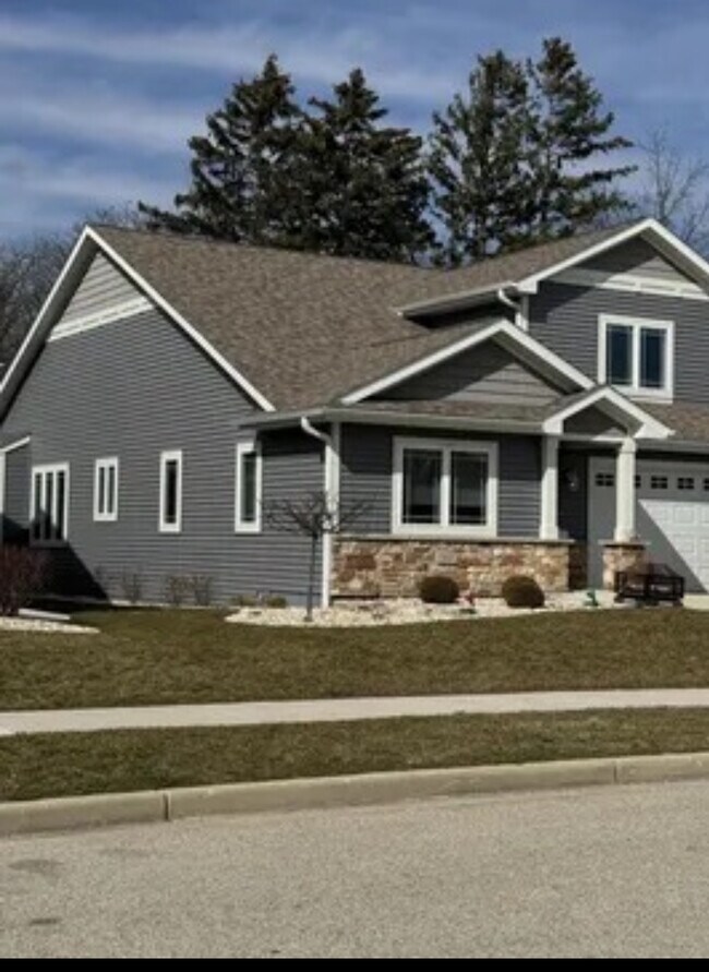 Photo - 1051 Spring Brook Dr Townhome