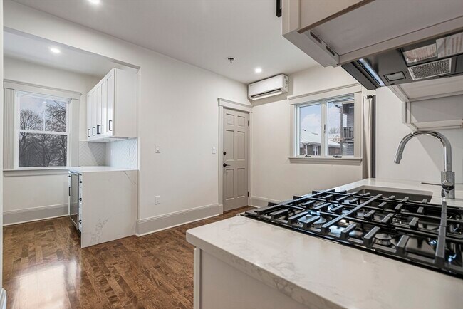 Photo - 41 Westmoreland St Unit 3