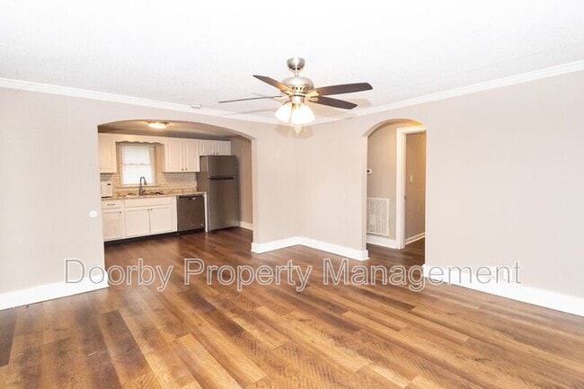Photo - 403 Warren St