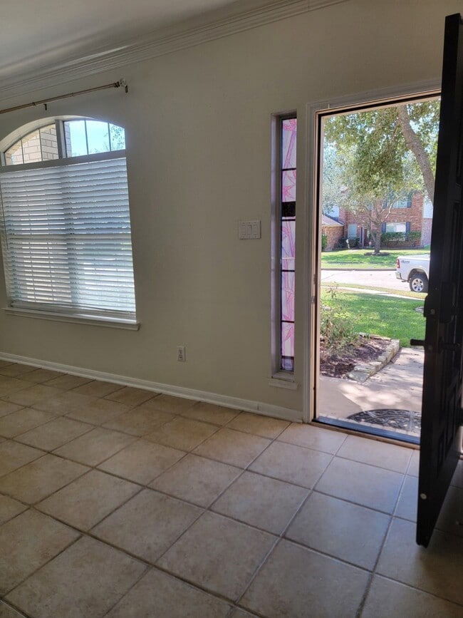 Photo - 2507 Willow Springs Ln