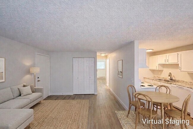 Photo - Meadowbrook Apartments