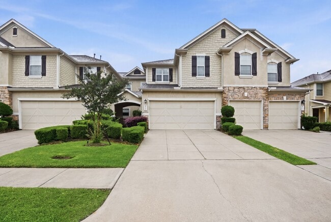 Photo - 16019 Summerville Lake Dr