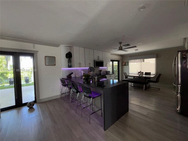 Photo - 16551 SW 75th St