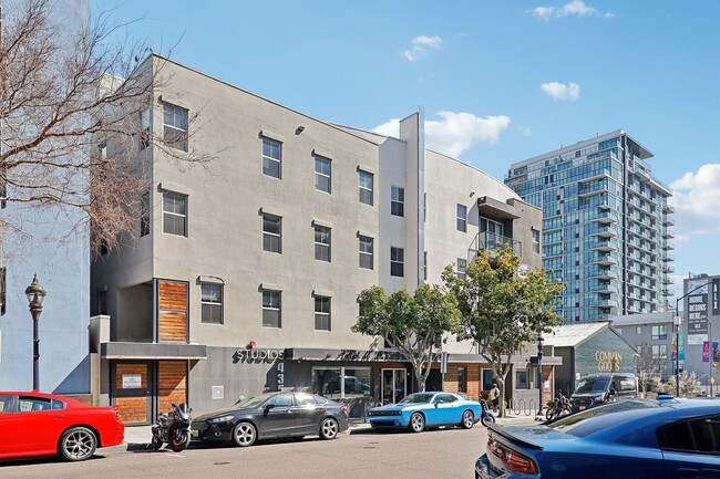 Building Photo - Studios435: Furnished Studios with Modern ... Rental