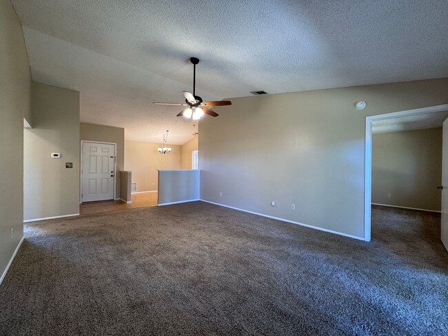 Photo - Comfortable 3/2 in Alafaya Woods, Oviedo