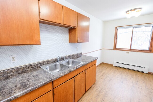 Photo - Grand Vista Apartments