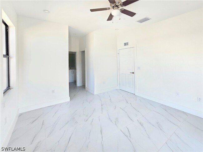 Photo - 1100 Homer Ave S