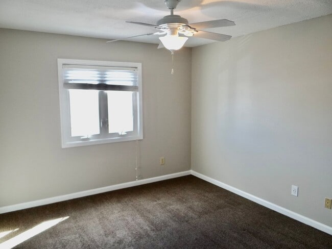 Photo - Rent Special w/ year lease- Beautifully Re...