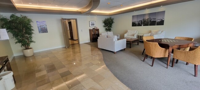 Photo - 1601 India St Unidad 302