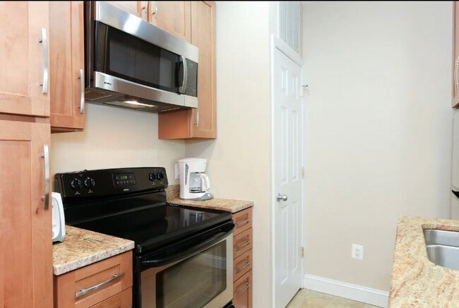 2803 Ontario Rd NW Unit 1A