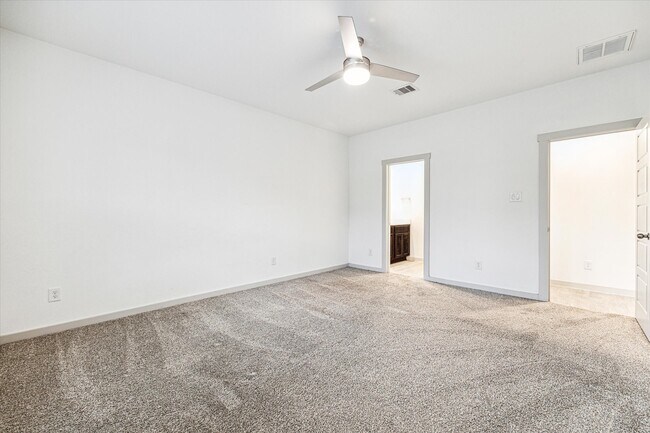 Photo - 3004 Ludgate Hill Ln