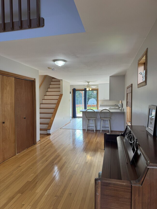 Photo - 14 Dartmouth Dr