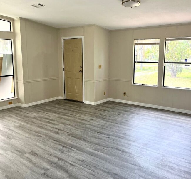 Photo - 2376 Case Ln