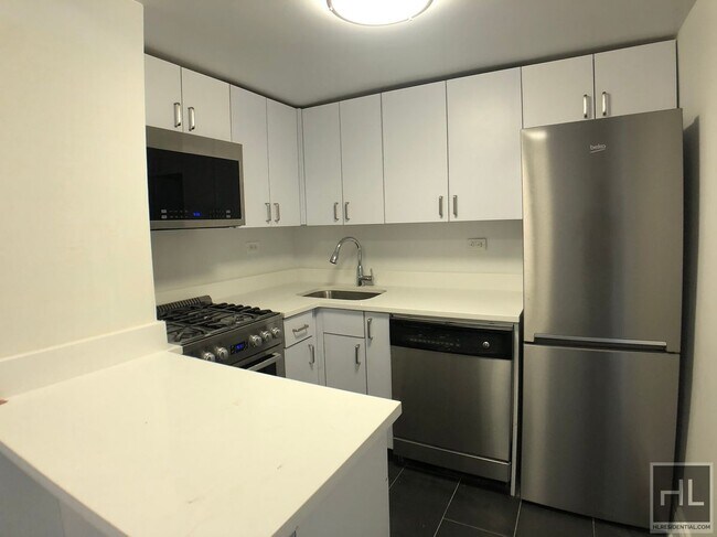 Building Photo - E 16 ST Rental