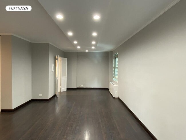 Photo - 159 W 53rd St