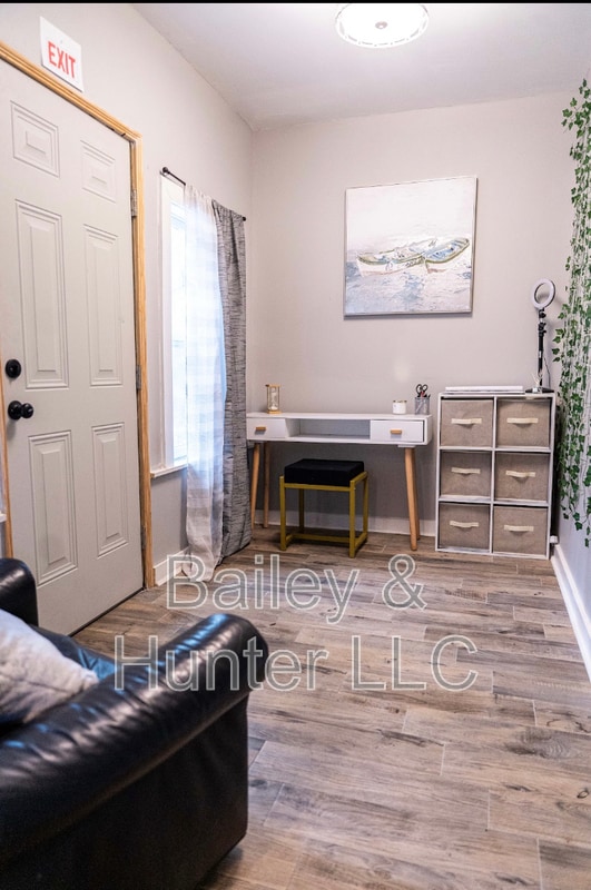 Photo - 3207 Bobbie Ln