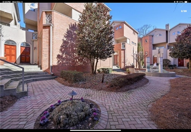 Photo - 751 Piedmont Ave NE