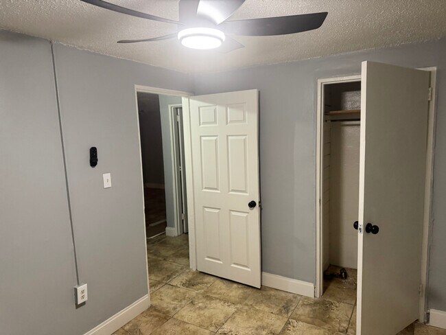 Photo - 1214 Gillespie Ave Unit 2