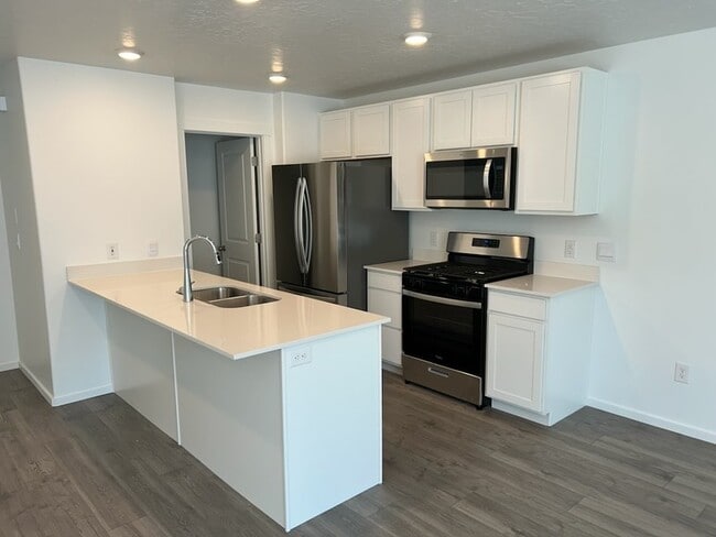 Photo - 243 Portside Ln