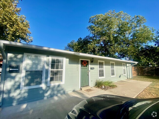 Building Photo - 3003 Birdwood Cir Rental